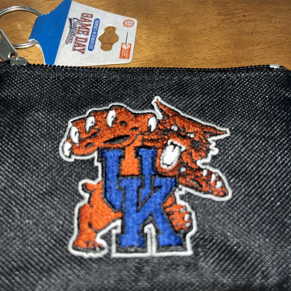 UNIVERSITY OF KENTUCKY WILDCATS PURSE WALLET  NWT Embroidered - Picture 2 of 5